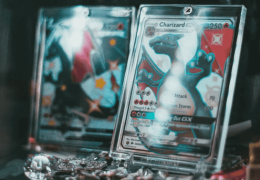 Guide des accessoires indispensables pour les jeux de cartes à collectionner